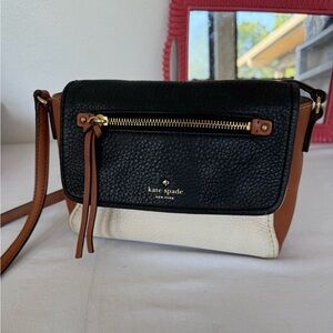 Kate Spade New York Leather Crossbody Cream and Black Tan Straps